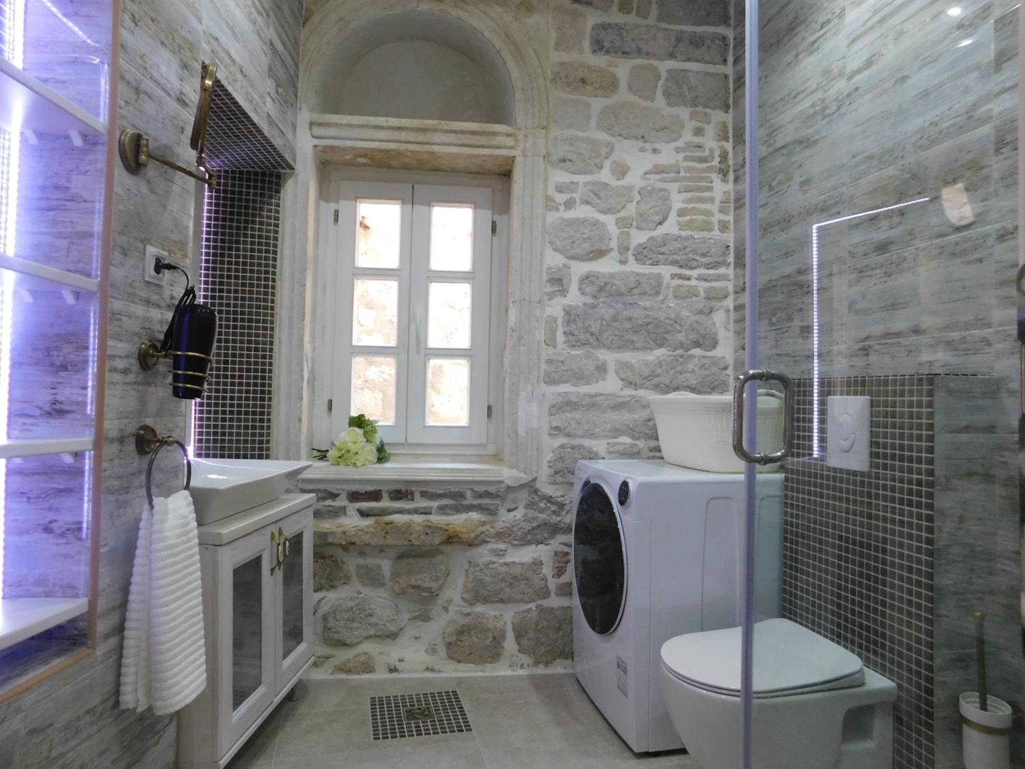 P.S. Cattaro Apartments Экстерьер фото
