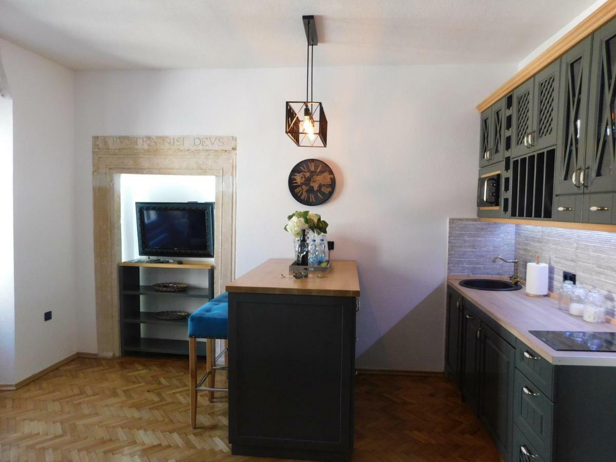 P.S. Cattaro Apartments Экстерьер фото